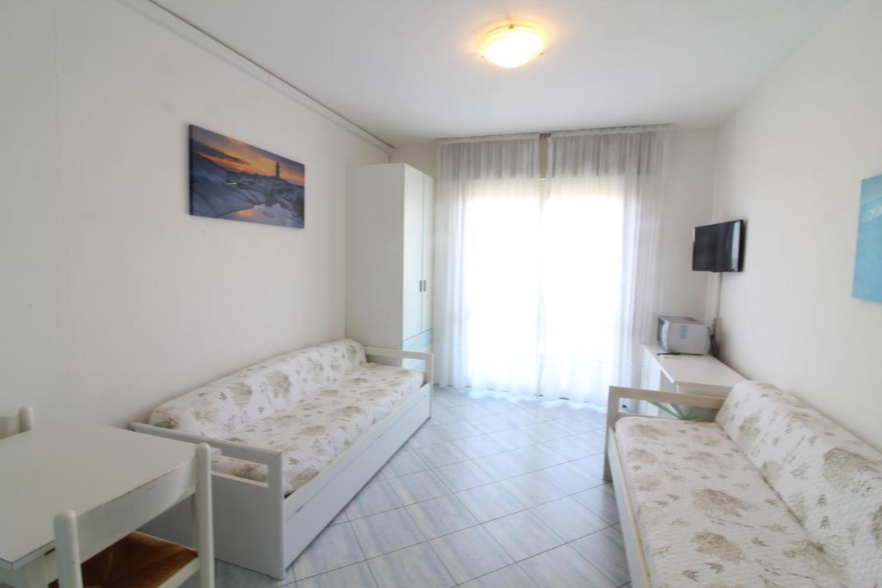 Appartamenti Puerto Do Sol Lignano Sabbiadoro Eksteriør bilde