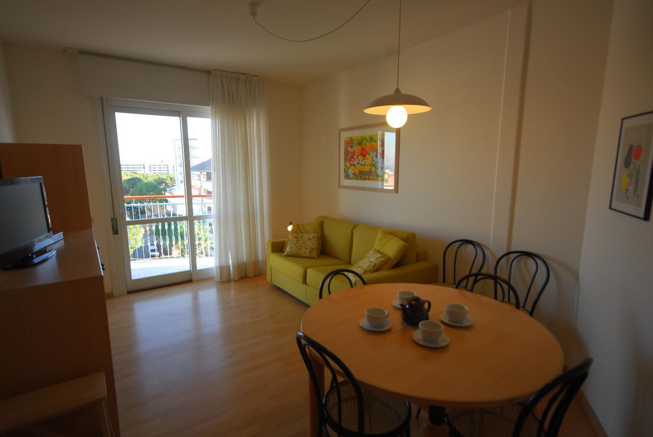 Appartamenti Puerto Do Sol Lignano Sabbiadoro Eksteriør bilde